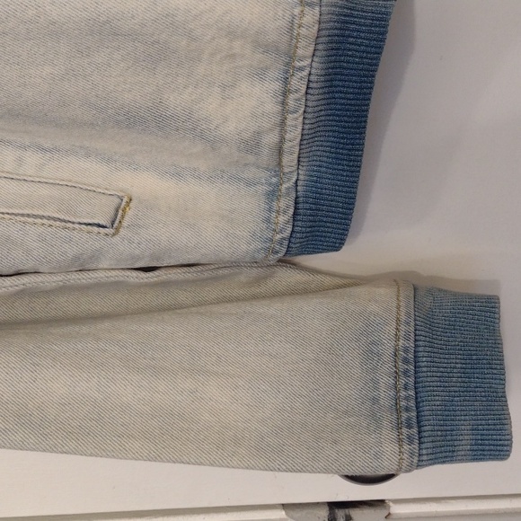 Forever 21 Oversized Denim Trucker Jacket size XS - Picture 7 of 16